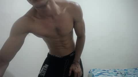 rickcumhot13 online show from November 2025 04:53:01 PM