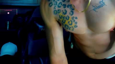 Snapshot of rickg_oficial chatting on September 2025 12:14:01 AM RICKG online show from September 2025 12:14:01 AM