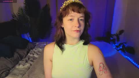 Snapshot of ricki_bloom chatting on May 2026 09:27:02 AM Ricki online show from May 2026 09:27:02 AM