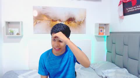 Snapshot of rickii_hot chatting on March 2026 06:19:02 PM Ricki online show from March 2026 06:19:02 PM