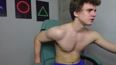 Snapshot of ricky_becko chatting on September 2025 02:33:02 PM RICKY BECKO online show from September 2025 02:33:02 PM