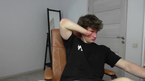 Snapshot of ricky_becko chatting on October 2025 02:36:02 PM RICKY BECKO online show from October 2025 02:36:02 PM