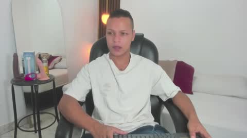 Ricky  online show from September 2025 01:11:01 PM