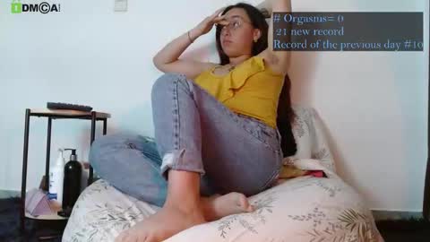 Snapshot of ricocandy chatting on November 2025 08:33:02 PM Candy online show from November 2025 08:33:02 PM