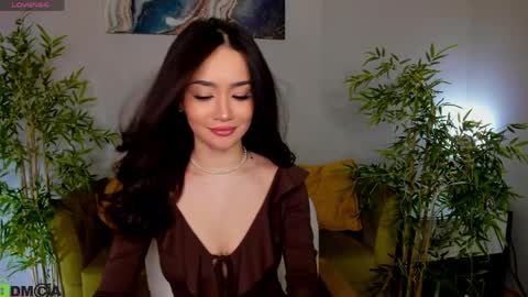 Snapshot of riddle_layla chatting on April 2026 09:10:02 AM Layla online show from April 2026 09:10:02 AM