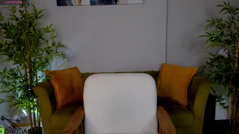 Layla online show from May 2026 10:36:01 AM