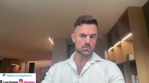 Snapshot of rigoavela chatting on February 2026 06:04:01 PM Rigo Avela online show from February 2026 06:04:01 PM