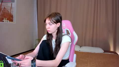 Snapshot of rihanna_walker chatting on October 2025 01:33:02 AM rihanna_walker online show from October 2025 01:33:02 AM