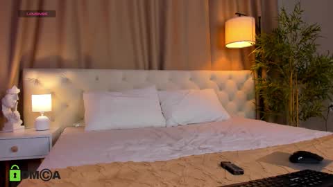 Snapshot of rihanna_walker chatting on October 2025 01:48:02 AM rihanna_walker online show from October 2025 01:48:02 AM