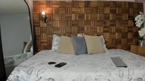 Snapshot of rihannadeep chatting on October 2025 10:14:01 AM Sara online show from October 2025 10:14:01 AM