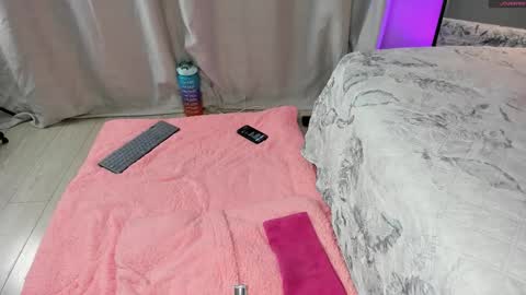 Snapshot of rihannadeep chatting on October 2025 10:05:02 AM Sara online show from October 2025 10:05:02 AM