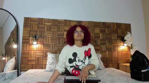 Snapshot of rihannadeep chatting on October 2025 10:05:02 AM Sara online show from October 2025 10:05:02 AM