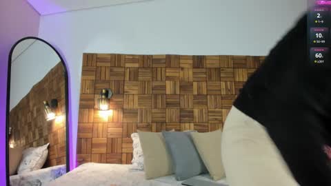 Snapshot of rihannadeep chatting on November 2025 10:15:02 AM Sara online show from November 2025 10:15:02 AM