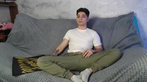 Snapshot of rik_and chatting on December 2025 10:07:01 PM Rick online show from December 2025 10:07:01 PM