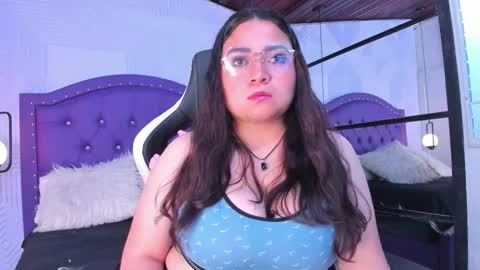 kamila online show from February 2026 11:25:02 AM