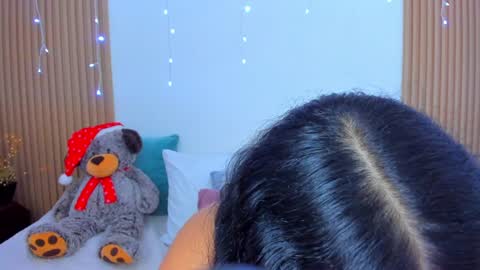 Snapshot of rileydolly chatting on December 2024 03:36:02 AM RileyDolly online show from December 2024 03:36:02 AM