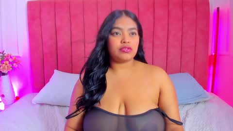 Snapshot of rileydolly chatting on February 2025 12:50:01 PM RileyDolly online show from February 2025 12:50:01 PM