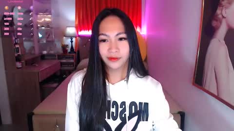 Snapshot of rileymillerx chatting on January 2025 04:59:01 PM Riley online show from January 2025 04:59:01 PM