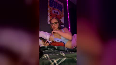 Rina Kane online show from December 2025 06:28:01 AM