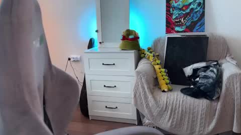  DianaBrite            fansl y online show from June 2026 01:27:01 PM