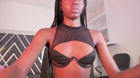 Ririblonde online show from November 2025 03:01:01 PM