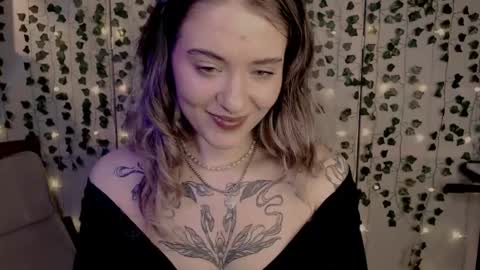 Snapshot of risha_laass chatting on January 2025 06:32:02 PM risha_laass online show from January 2025 06:32:02 PM