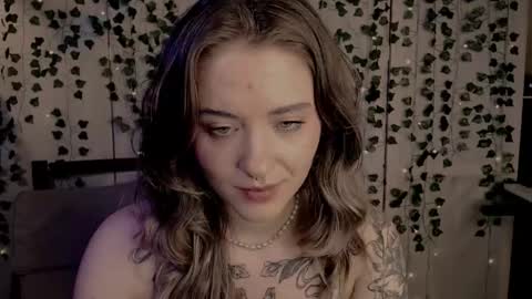 Snapshot of risha_laass chatting on February 2025 10:31:02 PM risha_laass online show from February 2025 10:31:02 PM