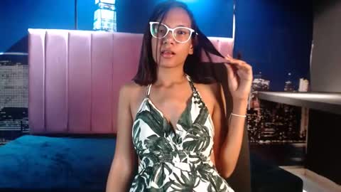 Snapshot of risy_rose chatting on February 2025 08:23:02 PM risy_rose online show from February 2025 08:23:02 PM