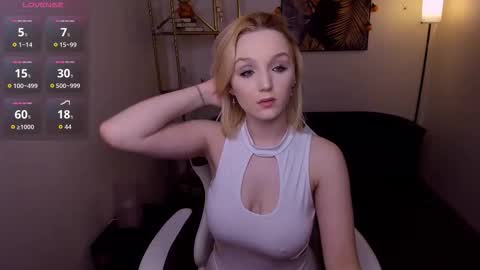 Snapshot of rita_sun_ chatting on October 2025 05:42:02 AM Rita 3 online show from October 2025 05:42:02 AM