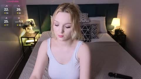 Snapshot of rita_sun_ chatting on November 2025 10:24:01 AM Rita 3 online show from November 2025 10:24:01 AM