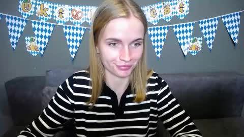 Snapshot of ritakiskis chatting on September 2025 07:30:01 PM ritakiskis online show from September 2025 07:30:01 PM