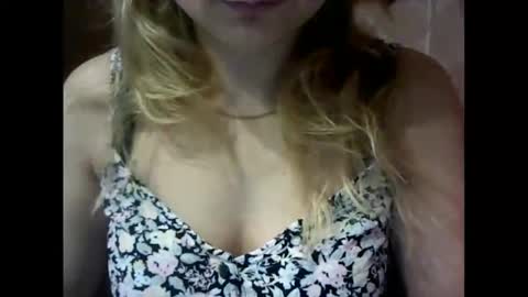 Snapshot of riveramaureen chatting on November 2025 10:36:01 AM RiveraMaureen online show from November 2025 10:36:01 AM