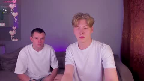 Snapshot of riverflow10 chatting on October 2025 09:11:01 AM Mickey and Timmy online show from October 2025 09:11:01 AM