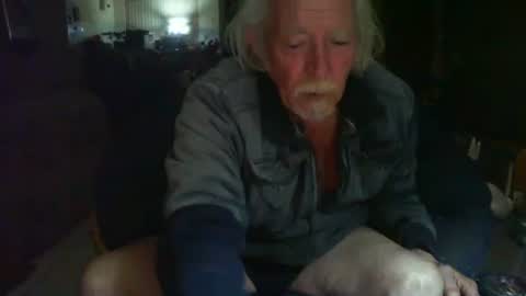 Snapshot of riverratggg chatting on November 2025 07:45:01 PM riveratggg online show from November 2025 07:45:01 PM