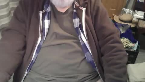 Snapshot of rndmronnie chatting on December 2025 10:50:01 PM Ron Rodan online show from December 2025 10:50:01 PM