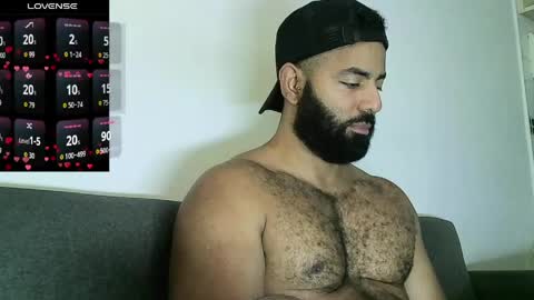 Snapshot of roa32sebas chatting on May 2026 06:13:01 PM SebasRoa online show from May 2026 06:13:01 PM