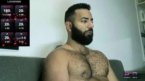 Snapshot of roa32sebas chatting on May 2026 03:31:02 PM SebasRoa online show from May 2026 03:31:02 PM