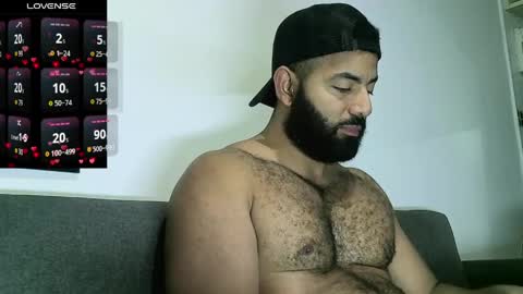 Snapshot of roa32sebas chatting on May 2026 05:31:02 PM SebasRoa online show from May 2026 05:31:02 PM