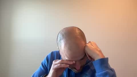 Snapshot of roadking1122 chatting on December 2025 03:06:01 PM roadking1122 online show from December 2025 03:06:01 PM