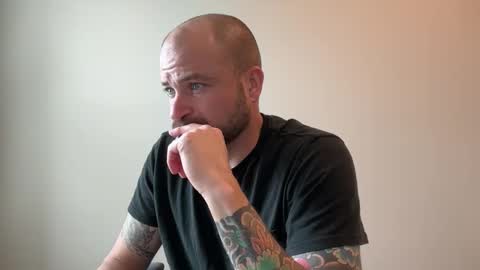 Snapshot of roadking1122 chatting on December 2025 05:21:02 PM roadking1122 online show from December 2025 05:21:02 PM