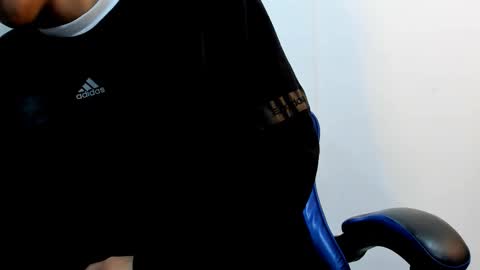 Roan Birkin online show from November 2025 07:16:02 PM