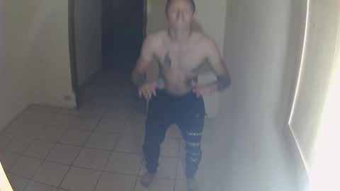 Snapshot of roastingcorn chatting on October 2025 12:15:01 PM RoastingCorn online show from October 2025 12:15:01 PM