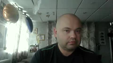 rob18997 online show from November 2025 09:33:02 AM