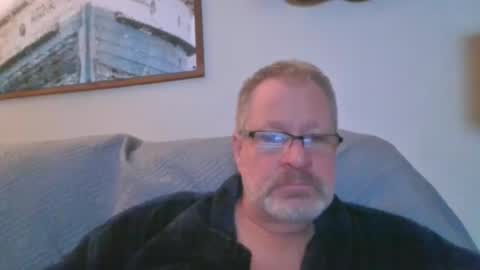 Snapshot of rob872217 chatting on January 2025 07:03:01 AM rob872217 online show from January 2025 07:03:01 AM