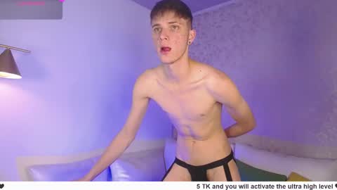 Snapshot of robbinblaze chatting on September 2025 08:46:01 PM Robbin online show from September 2025 08:46:01 PM