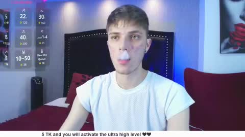 Snapshot of robbinblaze chatting on October 2025 08:29:02 PM Robbin online show from October 2025 08:29:02 PM