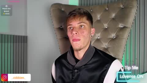 Robbin online show from April 2026 04:49:02 AM