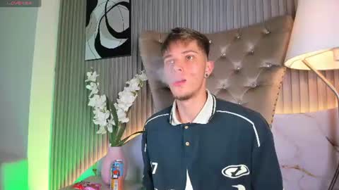 Robbin online show from June 2026 04:32:02 AM