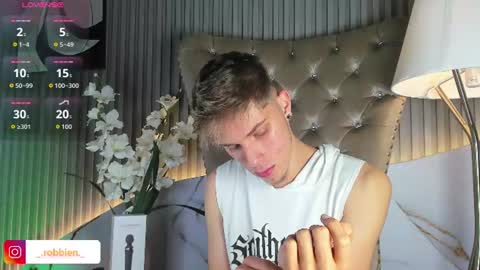 Robbin online show from June 2026 04:37:02 AM