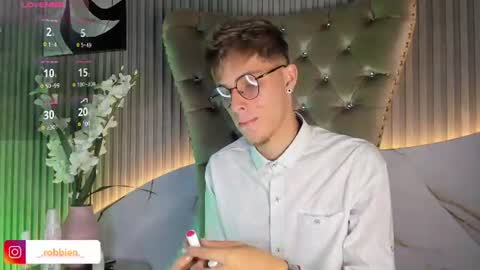 Robbin online show from June 2026 04:26:01 AM